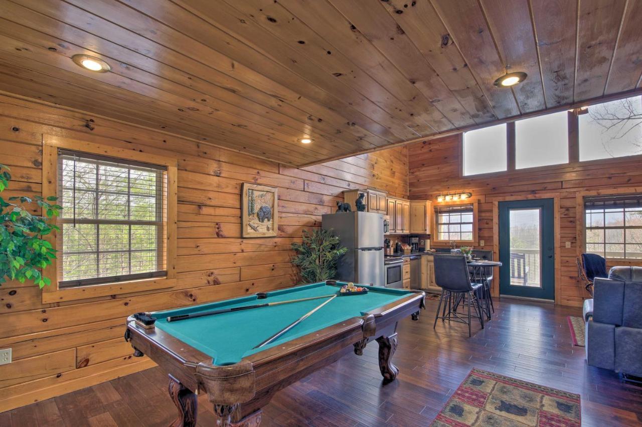 Gatlinburg Cabin With Pool Table And Hot Tub! Ngoại thất bức ảnh