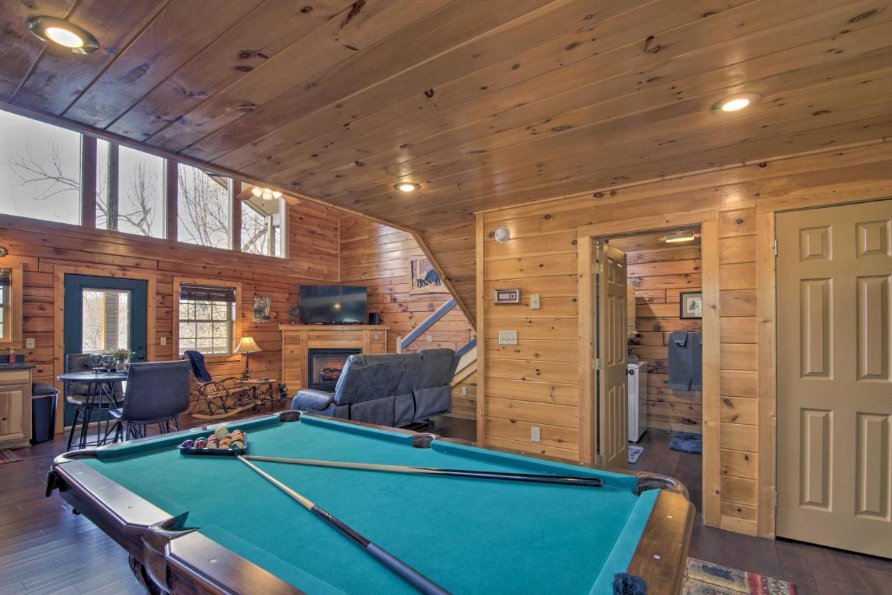 Gatlinburg Cabin With Pool Table And Hot Tub! Ngoại thất bức ảnh