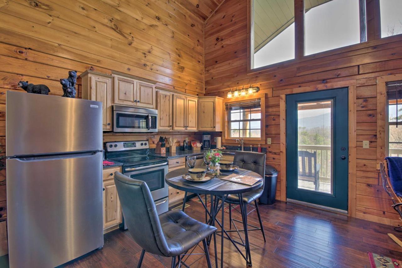Gatlinburg Cabin With Pool Table And Hot Tub! Ngoại thất bức ảnh