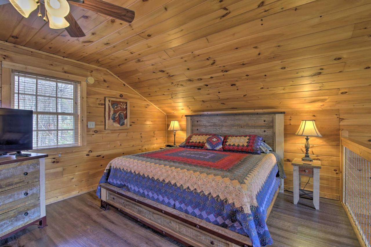 Gatlinburg Cabin With Pool Table And Hot Tub! Ngoại thất bức ảnh