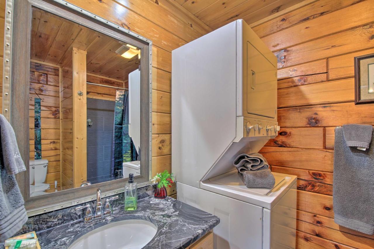 Gatlinburg Cabin With Pool Table And Hot Tub! Ngoại thất bức ảnh